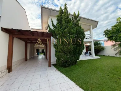 Casa com 3 Quartos à venda, 278m² no Centro, Palhoça