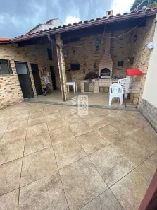 Casa com 3 Quartos para venda ou aluguel, 194m² no Jardim Belvedere, Volta Redonda