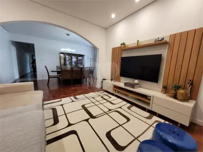 Casa com 2 Quartos à venda, 198m² no Jardim Humaitá, São Paulo