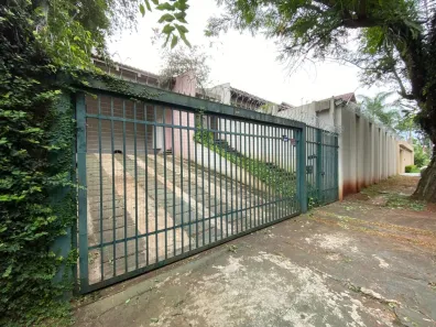 Casa com 3 Quartos para alugar, 314m² no Kennedy, Londrina