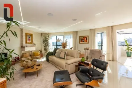 Apartamento com 3 Quartos à venda, 222m² no Mossunguê, Curitiba