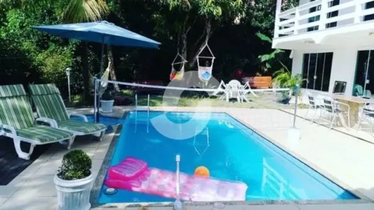 Casa de Condomínio com 4 Quartos à venda, 630m² no Vila Progresso, Niterói