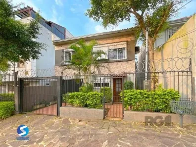 Casa com 4 Quartos à venda, 240m² no Nonoai, Porto Alegre