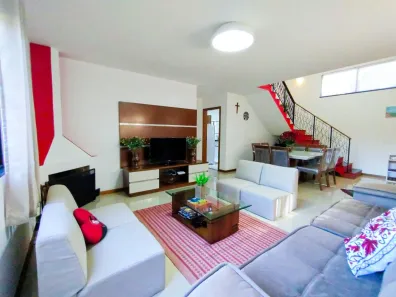 Casa de Condomínio com 4 Quartos à venda, 160m² no Vargem Grande, Teresópolis