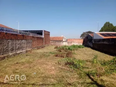 Lote/Terreno à venda, 413m² no Parque São Geraldo, Bauru