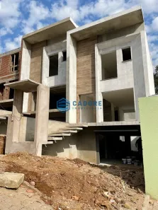 Sobrado com 3 Quartos à venda, 154m² no Santa Lúcia, Caxias do Sul