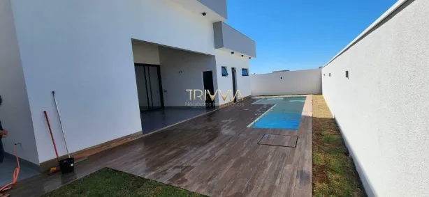 Casa de Condomínio com 3 Quartos à venda, 212m² no Laranjeiras, Uberlândia