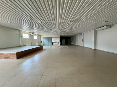 Ponto Comercial para alugar, 300m² no Mariano Procópio, Juiz de Fora