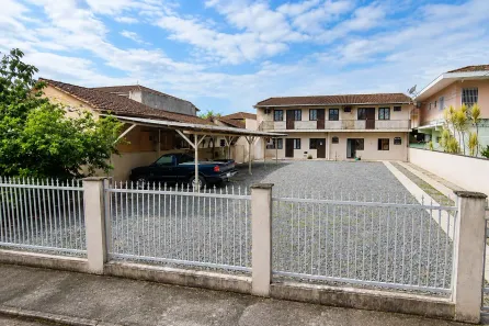 Casa com 6 Quartos à venda, 183m² no Iririú, Joinville