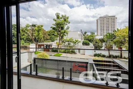 Sobrado com 3 Quartos à venda, 291m² no América, Joinville