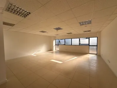 Sala Comercial para alugar, 122m² no Rio Branco, Novo Hamburgo