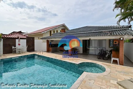 Casa de Condomínio com 3 Quartos à venda, 170m² no Jardim Peruibe, Peruíbe
