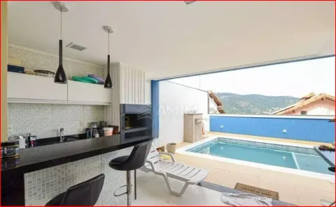 Casa com 5 Quartos à venda, 360m² no São Francisco, Niterói