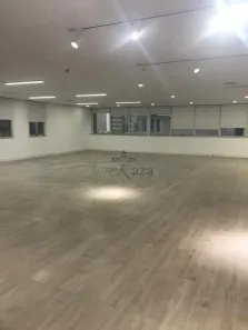 Prédio Comercial com 1 Quarto para alugar, 206m² no Vila Olímpia, São Paulo