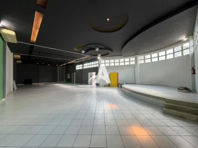 Ponto Comercial com 3 Quartos para alugar, 390m² no Pampulha, Uberlândia