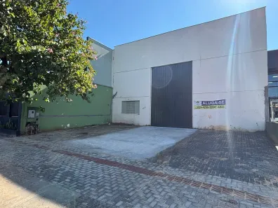 Galpão/Depósito/Armazém com 1 Quarto para alugar, 265m² no Antares, Londrina