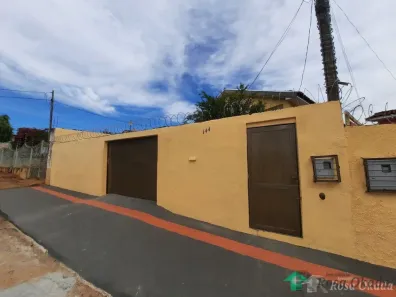 Casa com 3 Quartos para alugar, 90m² no Jardim Agari, Londrina