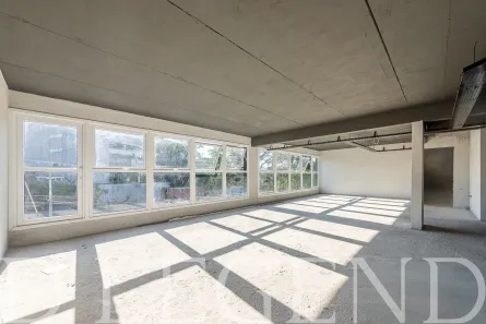 Sala Comercial para alugar, 240m² no Partenon, Porto Alegre