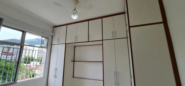 Apartamento com 2 Quartos para alugar, 55m² no Grajaú, Rio de Janeiro