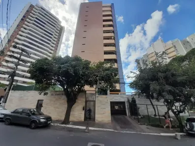 Apartamento com 4 Quartos à venda, 240m² no Jardim Apipema, Salvador