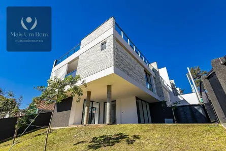 Sobrado com 3 Quartos à venda, 155m² no Pilarzinho, Curitiba
