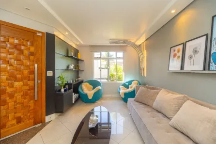 Sobrado com 4 Quartos à venda, 161m² no Tarumã, Curitiba