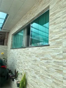 Sobrado com 3 Quartos à venda, 200m² no Parque Vitória, São Paulo