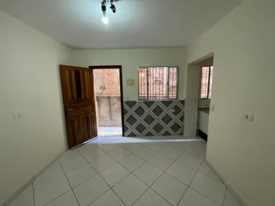 Casa com 1 Quarto para alugar, 32m² no Baronesa, Osasco