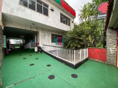 Casa com 4 Quartos para alugar, 450m² no Barra da Tijuca, Rio de Janeiro
