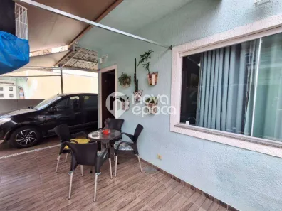 Casa de Condomínio com 2 Quartos à venda, 70m² no Jardim Guanabara, Rio de Janeiro