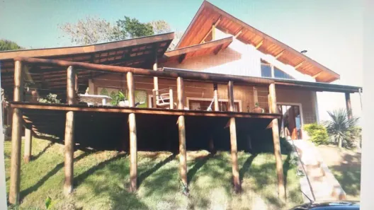 Casa com 3 Quartos à venda, 250m² no Centro, Santo Antônio do Pinhal