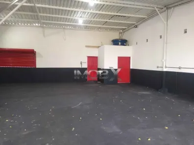 Galpão/Depósito/Armazém para venda ou aluguel, 150m² no Quinta da Bela Olinda, Bauru