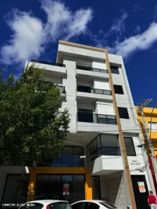 Apartamento com 3 Quartos para alugar, 140m² no , Guanambi