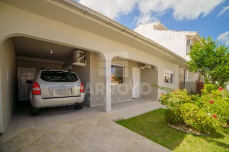 Casa com 3 Quartos à venda, 167m² no Centro, Tubarão