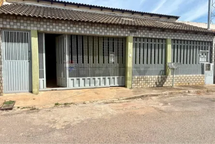 Casa com 3 Quartos para alugar, 200m² no Guará I, Brasília