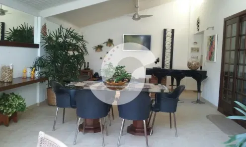 Casa com 4 Quartos à venda, 360m² no São Francisco, Niterói