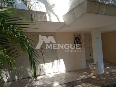Casa com 3 Quartos à venda, 220m² no Jardim São Pedro, Porto Alegre