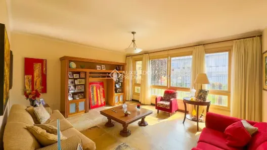 Casa com 4 Quartos à venda, 238m² no Chácara das Pedras, Porto Alegre