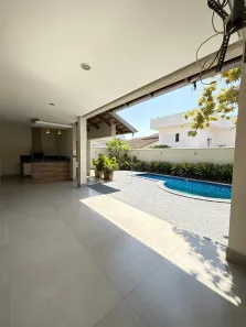 Casa de Condomínio com 3 Quartos para alugar, 230m² no São Carlos, Goiânia