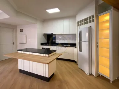 Apartamento com 3 Quartos para alugar, 123m² no Centro, Balneário Camboriú