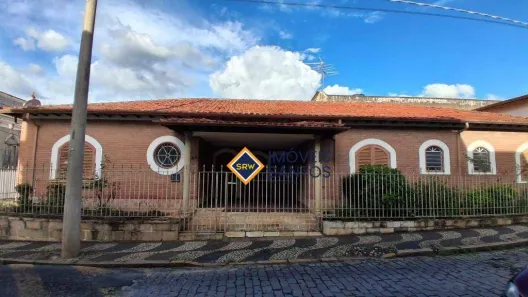 Casa com 6 Quartos à venda, 400m² no Centro, Amparo