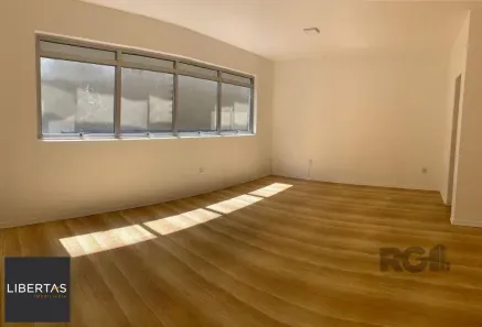 Sala Comercial à venda, 34m² no Mont Serrat, Porto Alegre