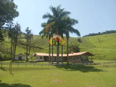 Fazenda/Sítio com 3 Quartos à venda, 50m² no Área Rural de Taubaté, Taubaté