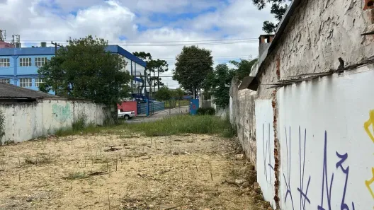 Lote/Terreno à venda, 392m² no Uberaba, Curitiba