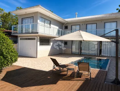 Casa com 3 Quartos à venda, 210m² no Forquilhas, São José