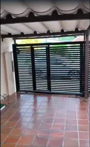 Sobrado com 3 Quartos à venda, 78m² no Barreirinha, Curitiba