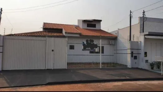 Casa com 4 Quartos à venda, 248m² no Jardim Rondônia, Rondonópolis