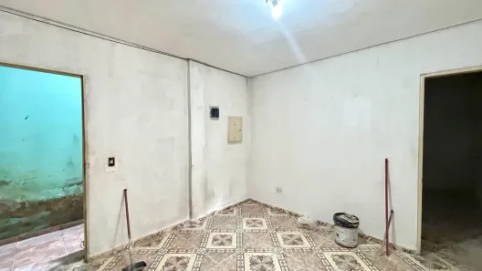 Casa com 2 Quartos para alugar, 35m² no Cidade Soberana, Guarulhos