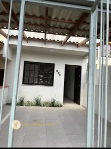 Casa com 2 Quartos para alugar, 90m² no Vila Cledi, Gravataí