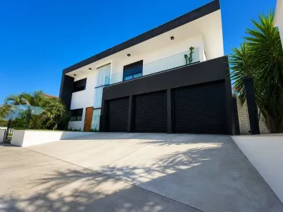 Casa com 4 Quartos à venda, 340m² no Aririú, Palhoça